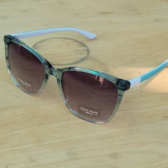 Cole Haan CH7082 Sunglasses - Picture 7 of 11